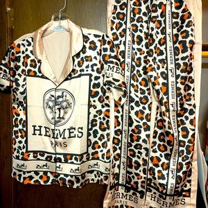 Rep. Beautiful Leopard Hermès Silk Pajamas